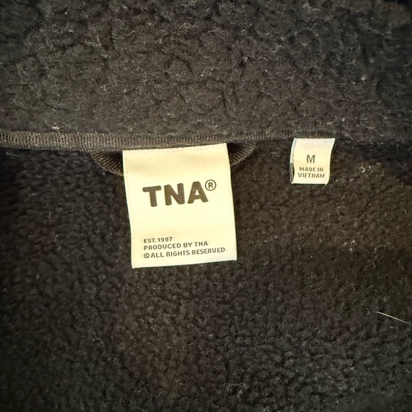 Aritzia polar tech black vest medium - Picture 2 of 3